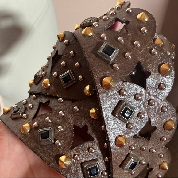 Etro Milano Brown Leather Metal Studded bikercore belt size 31 to 33